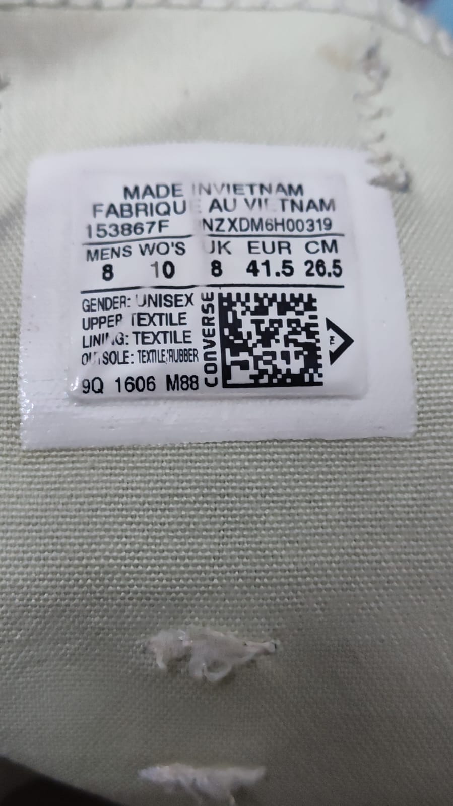 Converse style 153867F unisex size tag EU 41.5 UK 8 CM 26.5 made in Vietnam