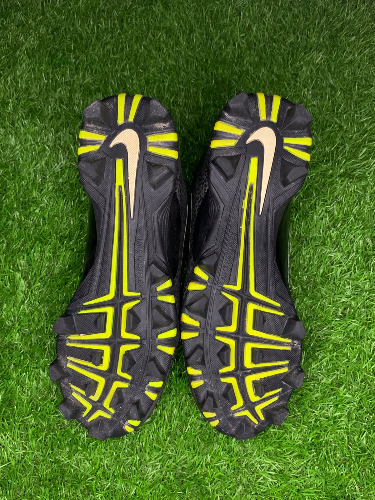 Nike Hypervenom Phantom Black Yellow - Sole