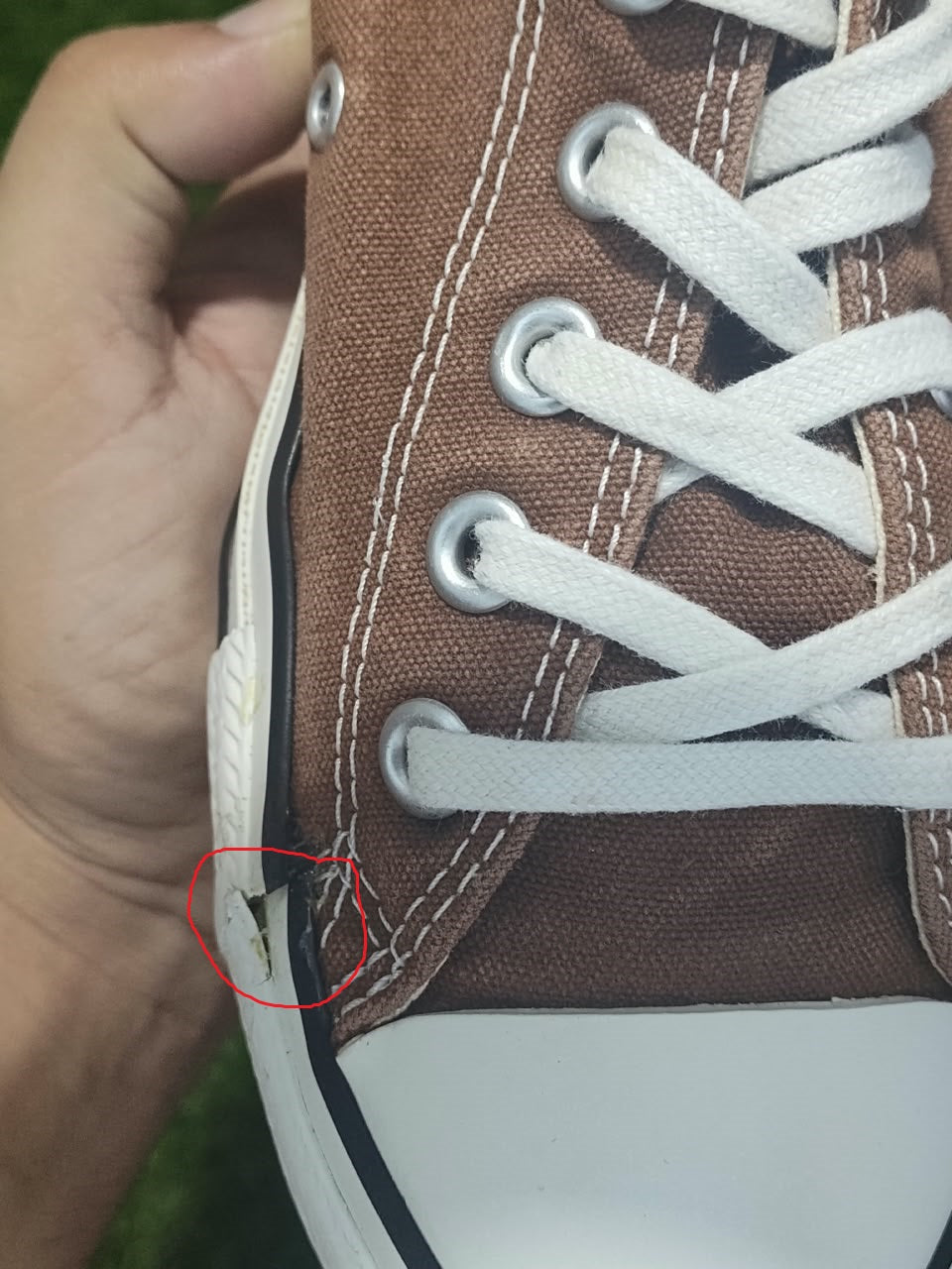 Converse Chuck Taylor All Star Low Top Brown - Condition Flaw 1