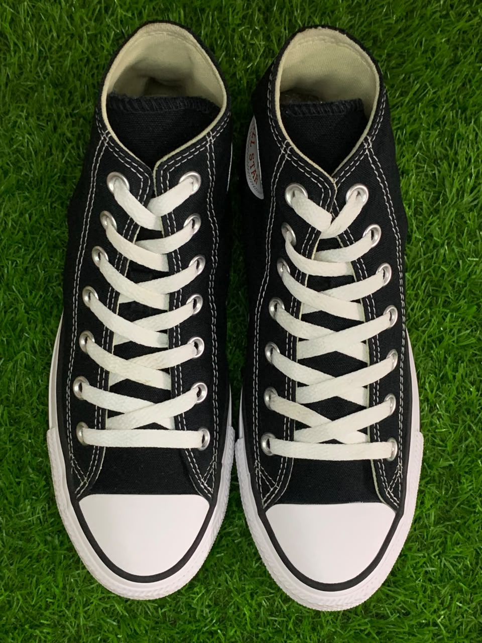 Converse Chuck Taylor High Top Black - Front view