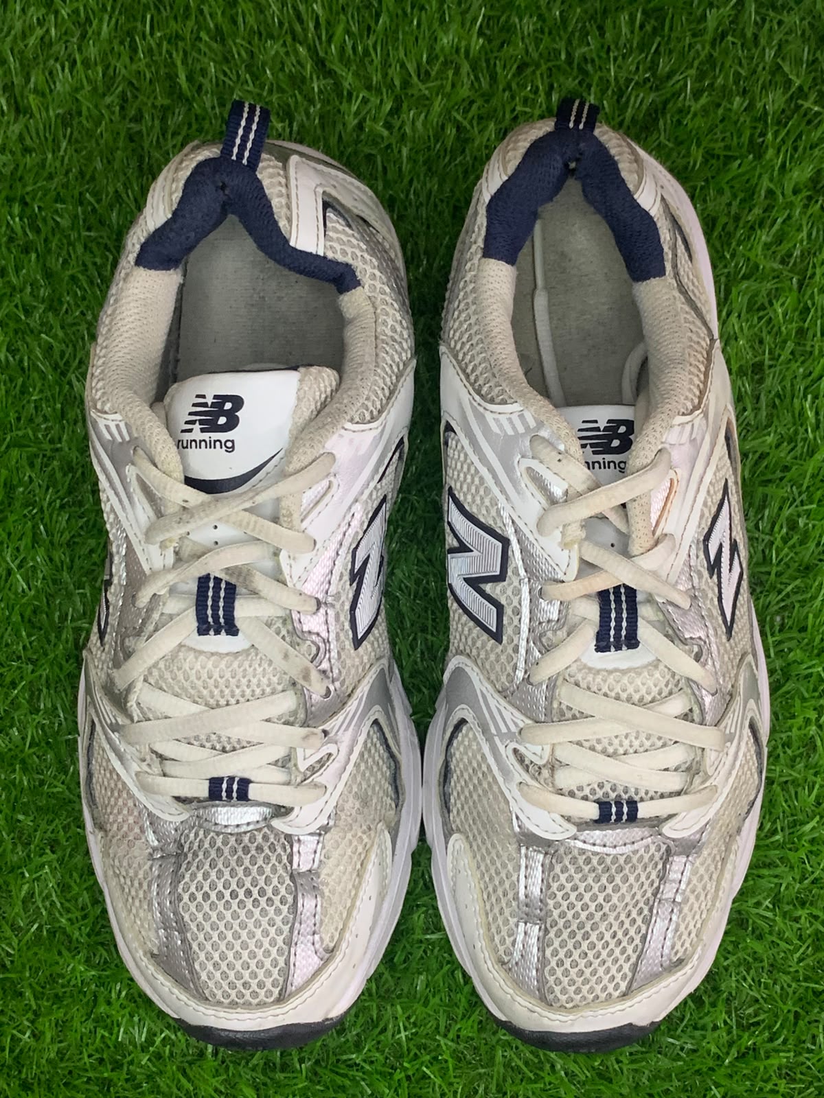 New Balance 530 White Silver Navy - Front