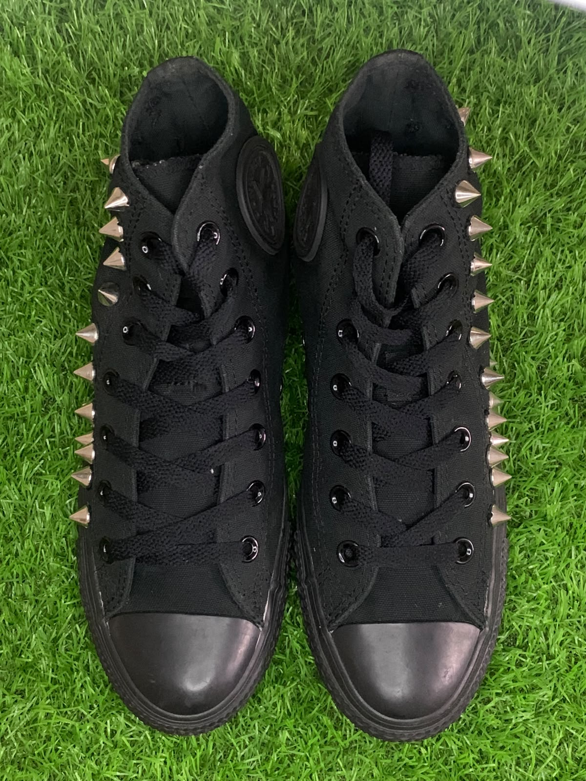 Converse Chuck Taylor Hi Black Studded - Front