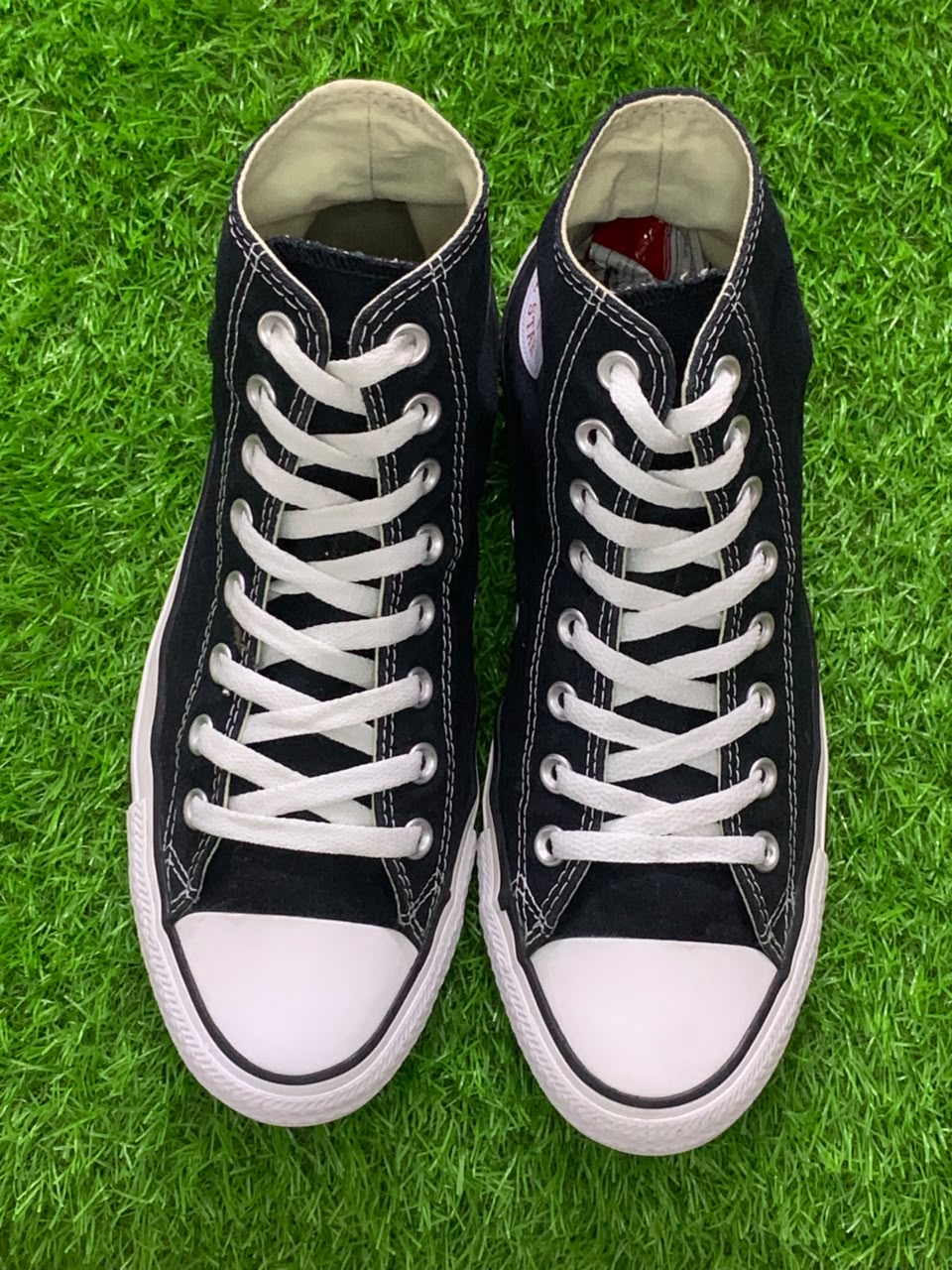 Preloved Converse Chuck Taylor All Star black high-top unisex EU 41.5 front view