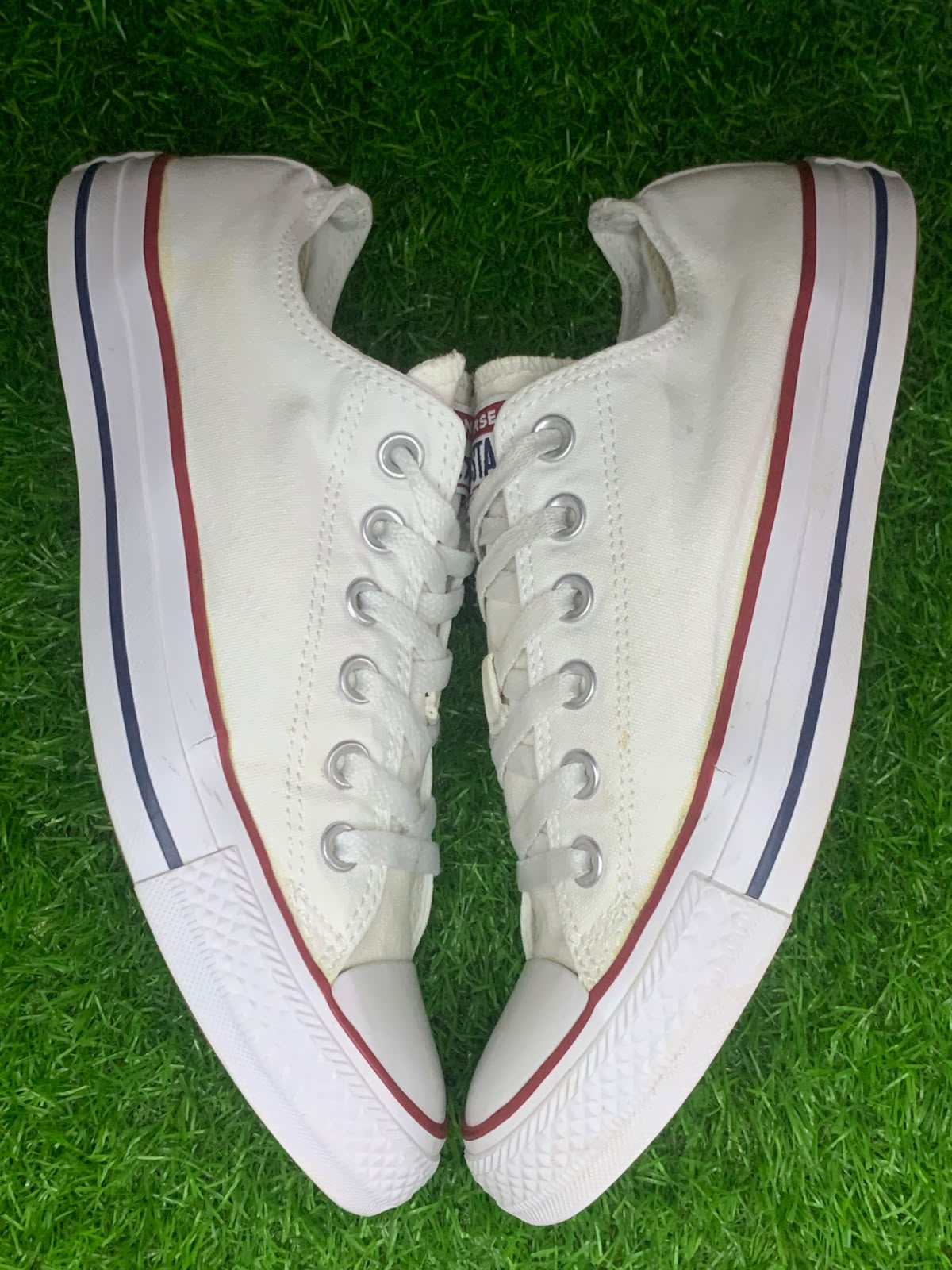 Converse Chuck Taylor Low Top White – Side view 2