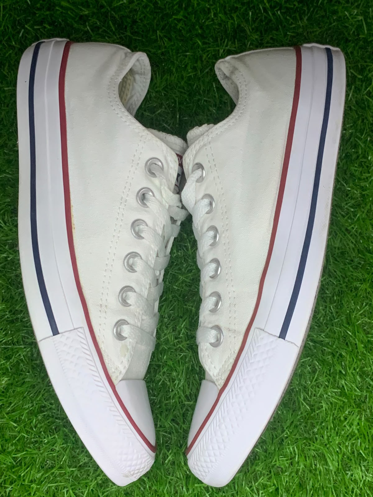 Converse Chuck Taylor Low Top White – Side view