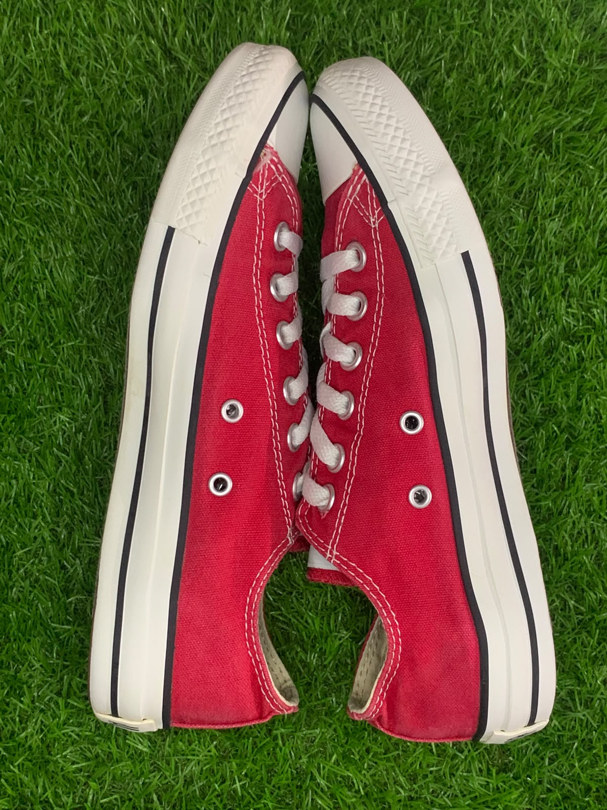 Converse Chuck Taylor Low Red Canvas - Sides