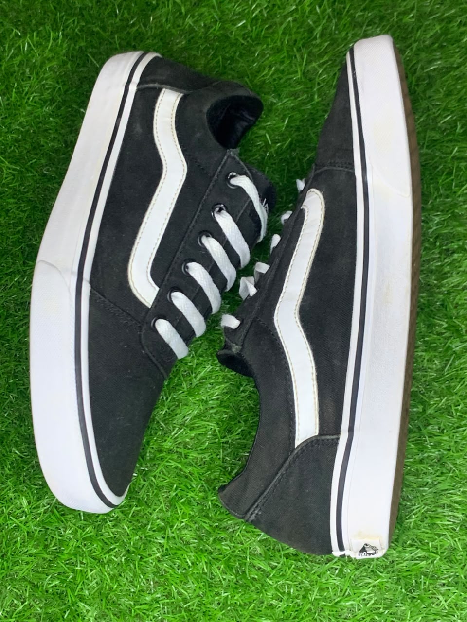Vans Old Skool – Black &amp; White | EU 42.5 (Sr000016)