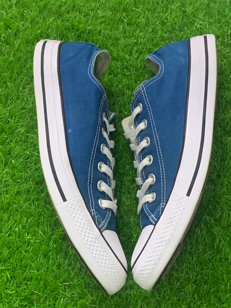 Converse Chuck Taylor All Star blue canvas low-top side profile