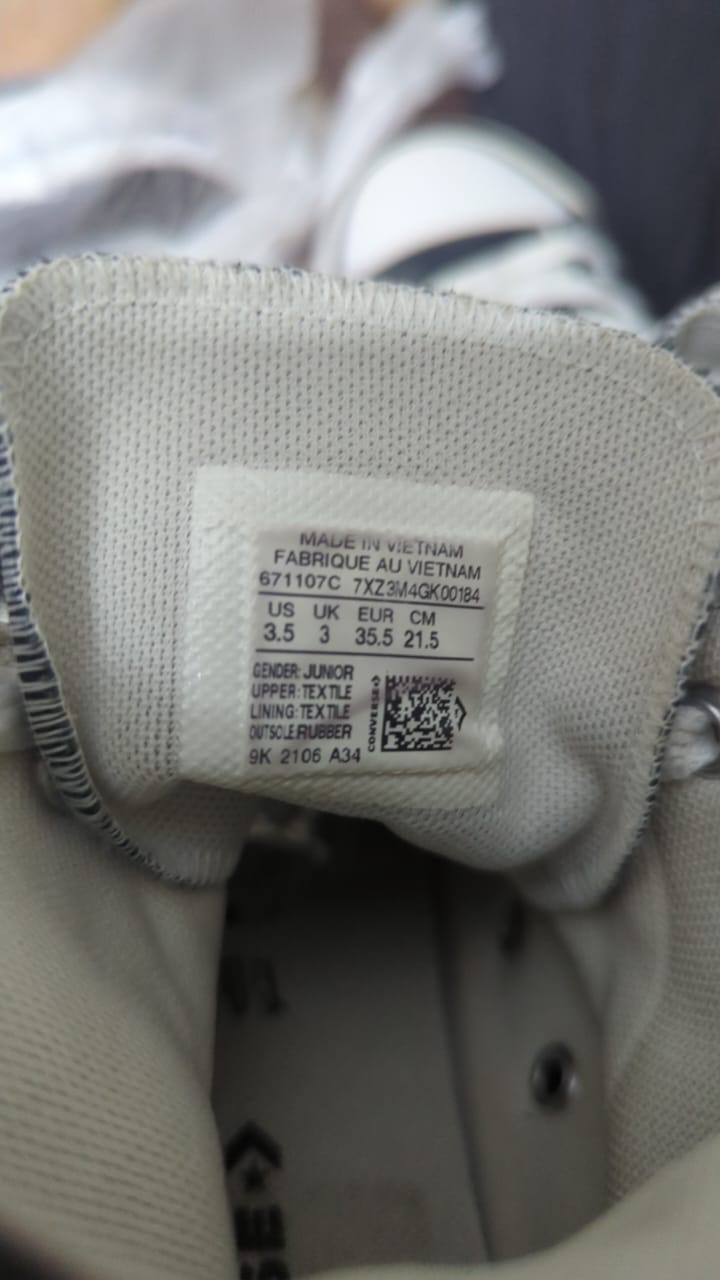 Converse 671107C junior EU 36.5 size label