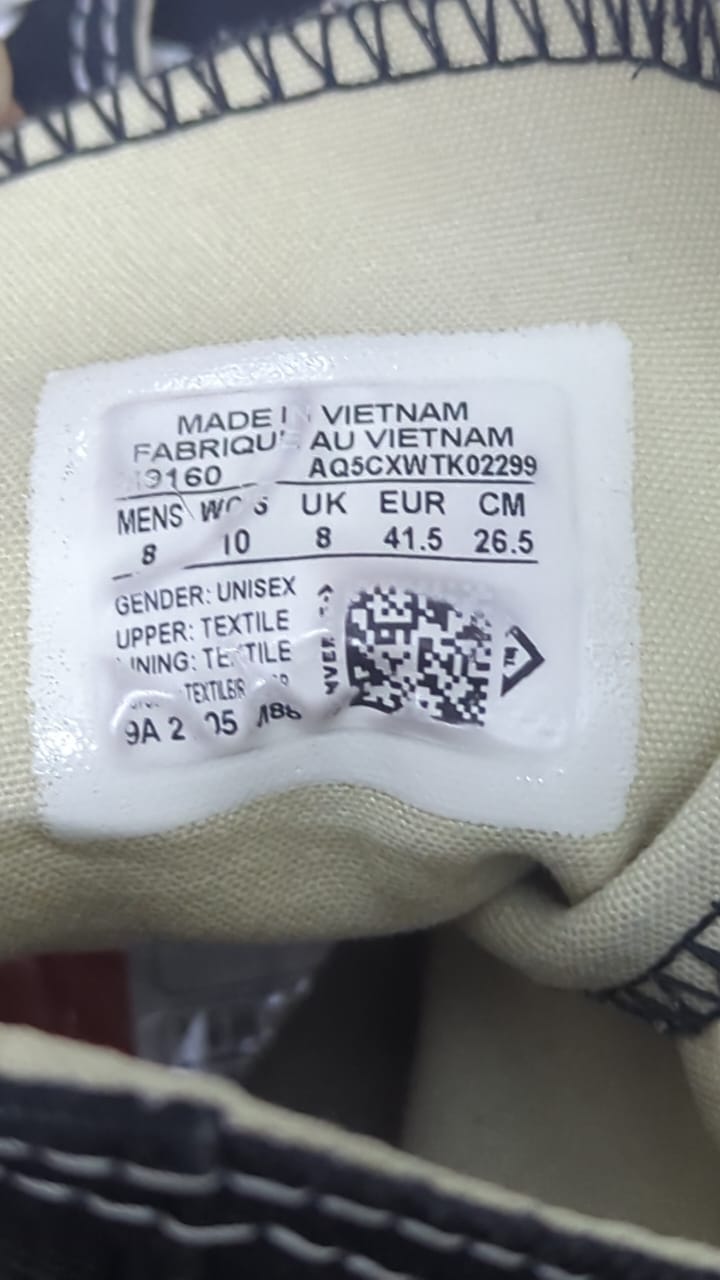 Converse black high-top size tag US men 8 women 10 UK 8 EU 41.5 made in Vietnam