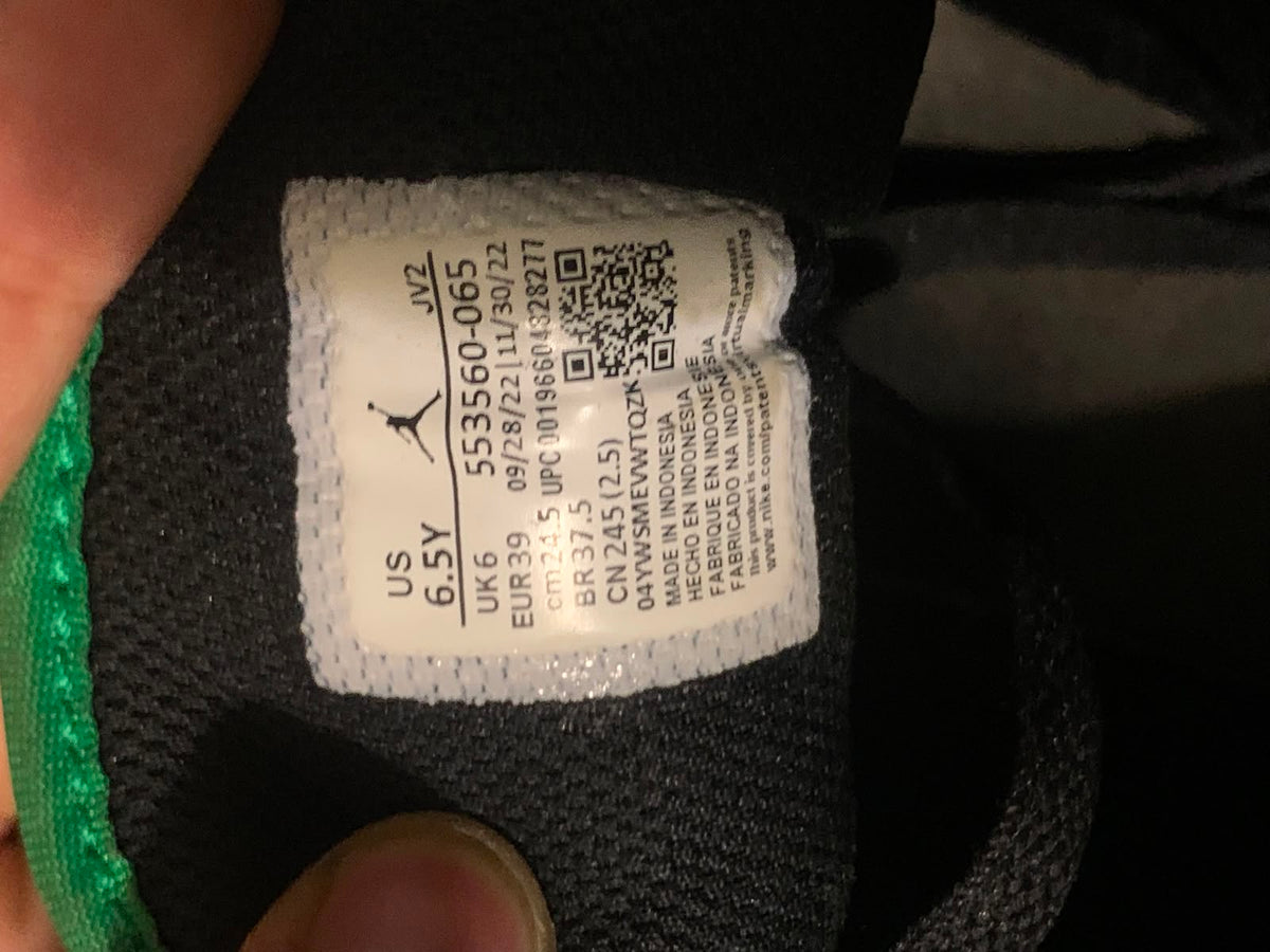 Nike Air Jordan 1 Low Lucky Green Black - Tag